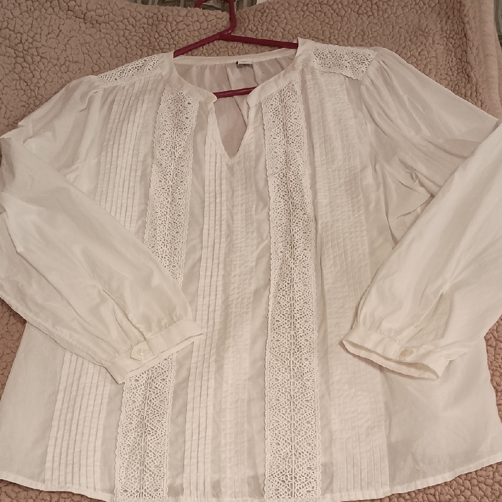 Old Navy White Lace Detail Blouse